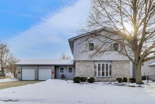 3409 W Bretons Drive, Mchenry, IL 60050