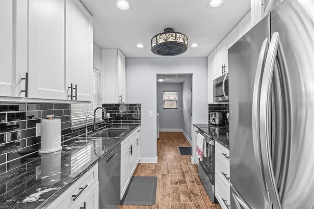 1707 HIBISCUS CIRCLE N, Oldsmar, FL 34677