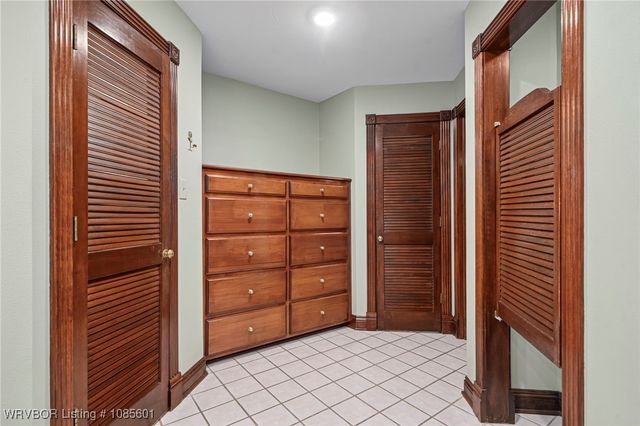 2916 S Cliff Drive, Fort Smith, AR 72901