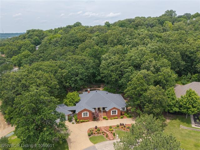 2916 S Cliff Drive, Fort Smith, AR 72901