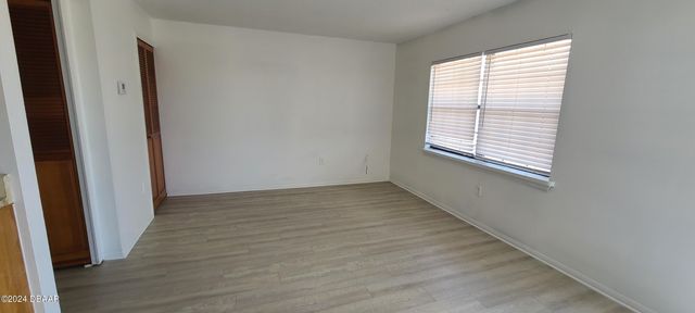 1290 9th St Apt 106, Daytona Beach, FL 32117