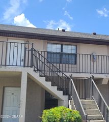 1290 9th St Apt 106, Daytona Beach, FL 32117