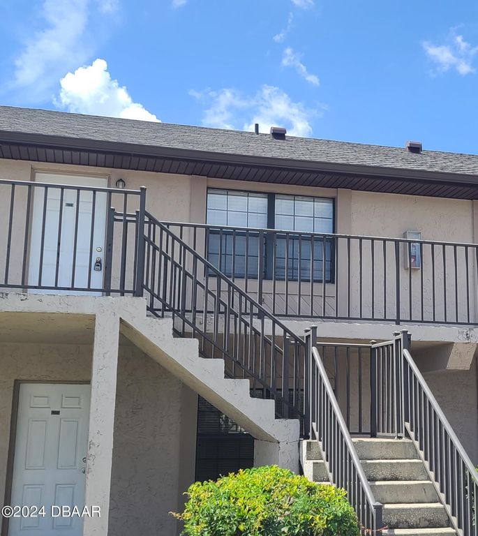 1290 9th St Apt 106, Daytona Beach, FL 32117