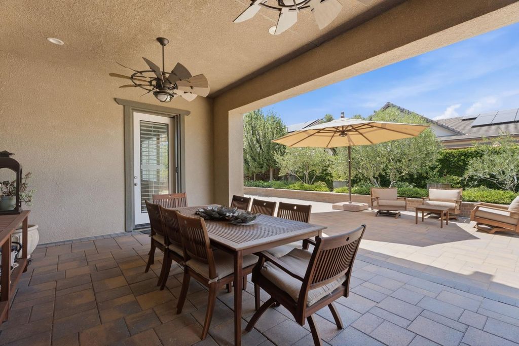 Image 38 of property listing at 285 Pinnacle Drive W, Madera, CA 93636
