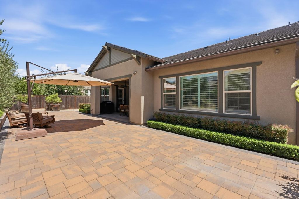 Image 43 of property listing at 285 Pinnacle Drive W, Madera, CA 93636
