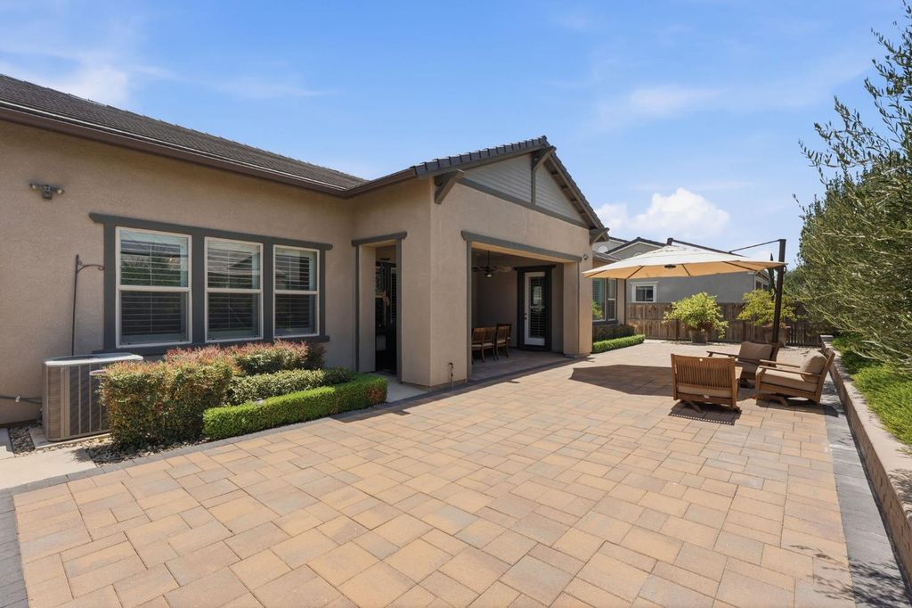 Image 45 of property listing at 285 Pinnacle Drive W, Madera, CA 93636