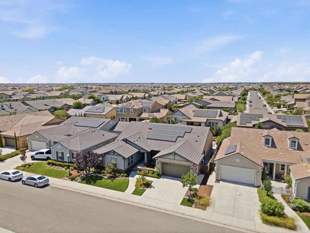 Image 53 of property listing at 285 Pinnacle Drive W, Madera, CA 93636