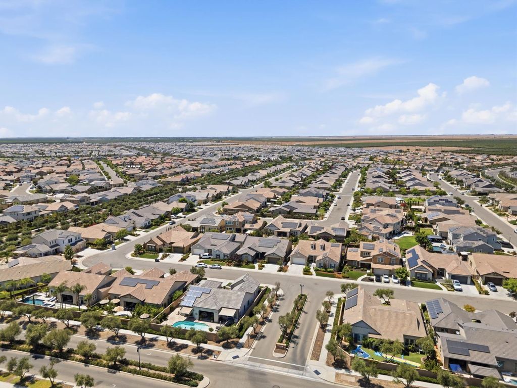 Image 58 of property listing at 285 Pinnacle Drive W, Madera, CA 93636