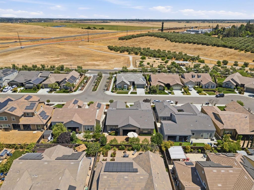 Image 61 of property listing at 285 Pinnacle Drive W, Madera, CA 93636