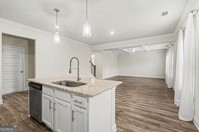 612 Auburn Crossing Drive, Auburn, GA 30011