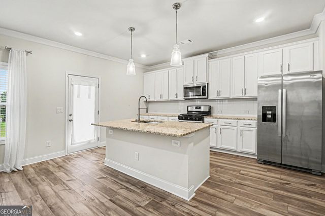 612 Auburn Crossing Drive, Auburn, GA 30011