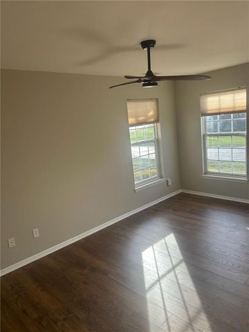 1928 W 139th Street, Leawood, KS 66224