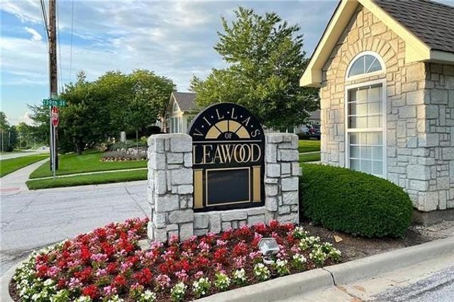 1928 W 139th Street, Leawood, KS 66224