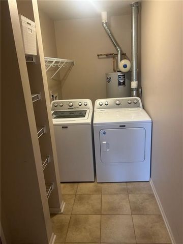 1928 W 139th Street, Leawood, KS 66224