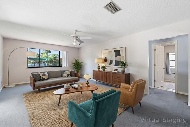 433 SE 12th St Street SE, Vero Beach, FL 32962