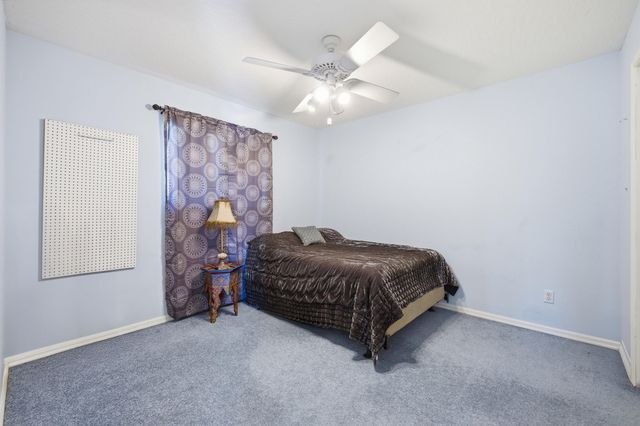 433 SE 12th St Street SE, Vero Beach, FL 32962