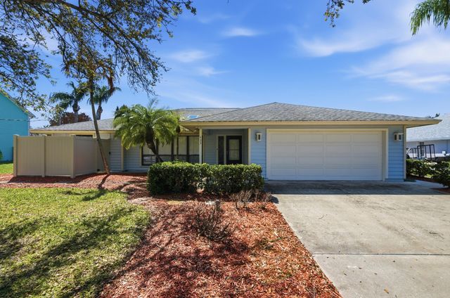 433 SE 12th St Street SE, Vero Beach, FL 32962