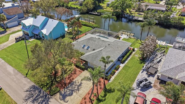 433 SE 12th St Street SE, Vero Beach, FL 32962