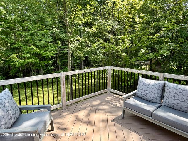 12688 Dundee Drive, Grand Ledge, MI 48837
