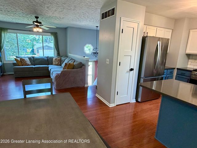 12688 Dundee Drive, Grand Ledge, MI 48837