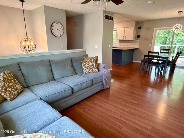 12688 Dundee Drive, Grand Ledge, MI 48837