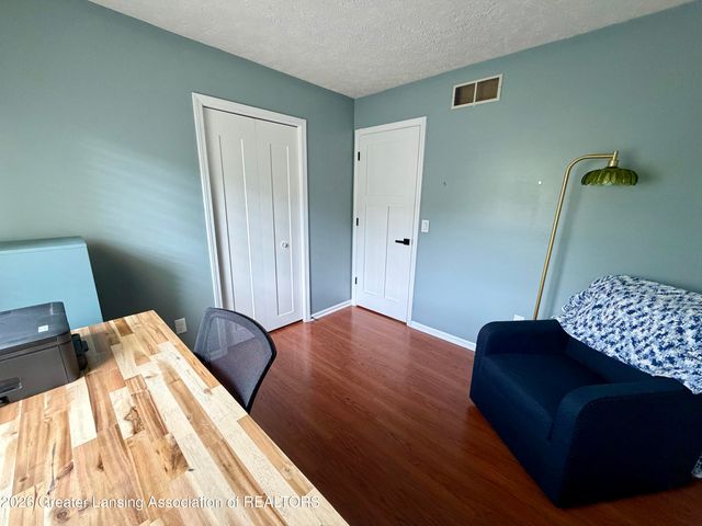 12688 Dundee Drive, Grand Ledge, MI 48837