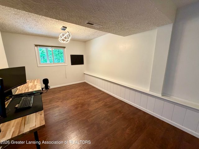 12688 Dundee Drive, Grand Ledge, MI 48837