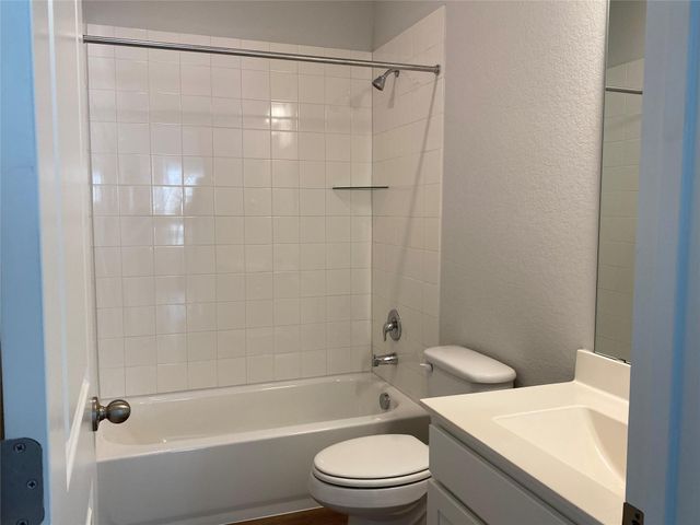 3000 Chisholm Trail RD 49, Round Rock, TX 78681