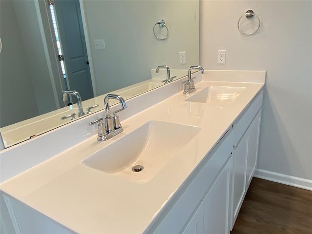 3000 Chisholm Trail RD 49, Round Rock, TX 78681
