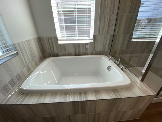3000 Chisholm Trail RD 49, Round Rock, TX 78681