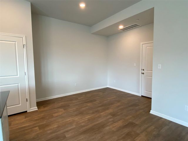 3000 Chisholm Trail RD 49, Round Rock, TX 78681