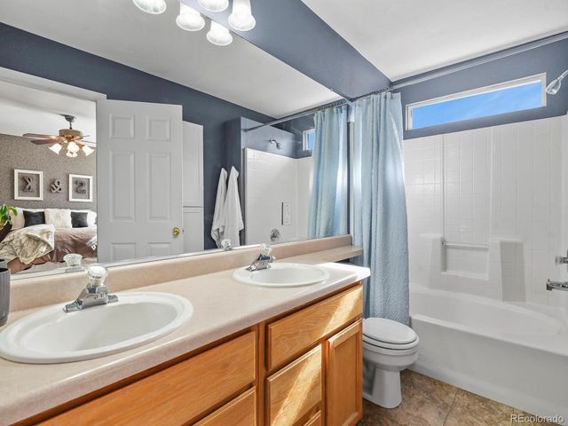 19408 E 40th Pl, Denver, CO 80249