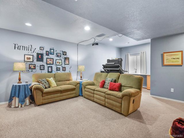 19408 E 40th Pl, Denver, CO 80249