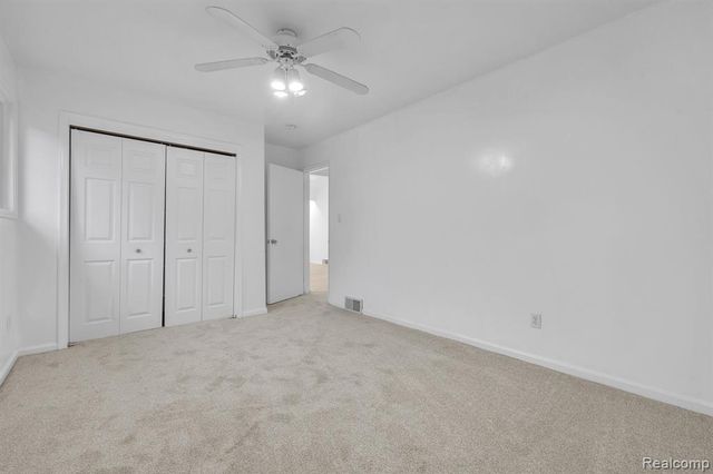 8347 Dixie Lane, Dearborn Heights, MI 48127