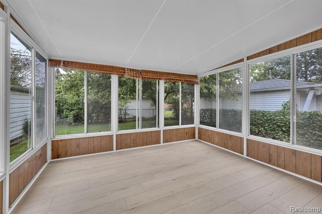 8347 Dixie Lane, Dearborn Heights, MI 48127