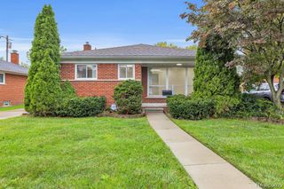 8347 Dixie Lane, Dearborn Heights, MI 48127