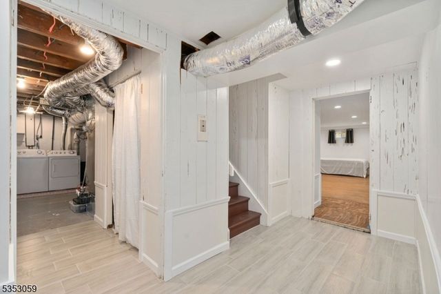 31 Reynen Ct, Ridgewood Village, NJ 07450