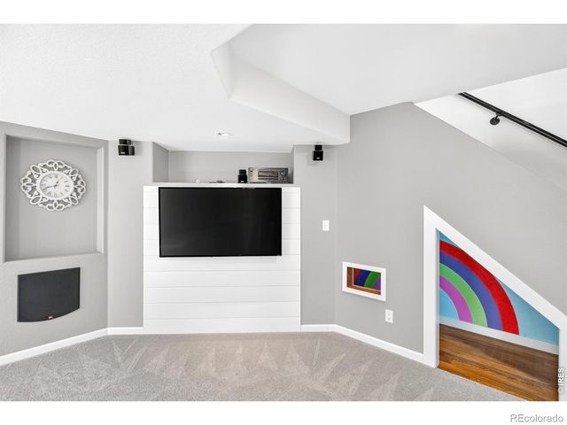 4608 Mountain View Court, Loveland, CO 80537