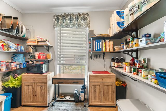 1396 Lakeway Road, Kissee Mills, MO 65680