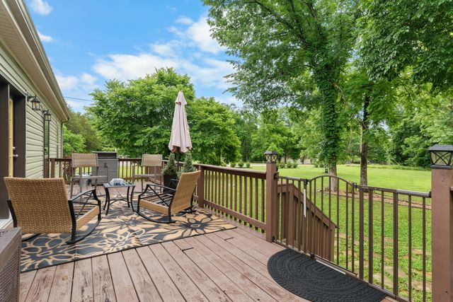 1396 Lakeway Road, Kissee Mills, MO 65680