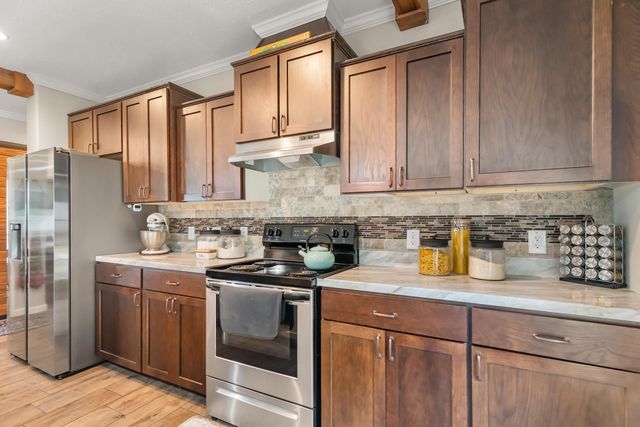 1396 Lakeway Road, Kissee Mills, MO 65680