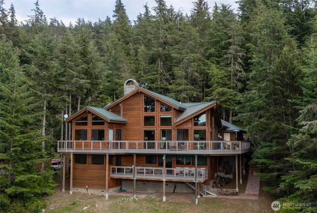 121 Marine Drive, Blakely Island, WA 98222