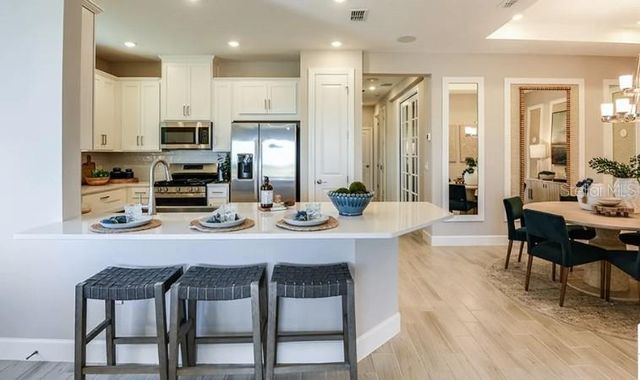 7487 MOONBEAM AVENUE, Sarasota, FL 34241