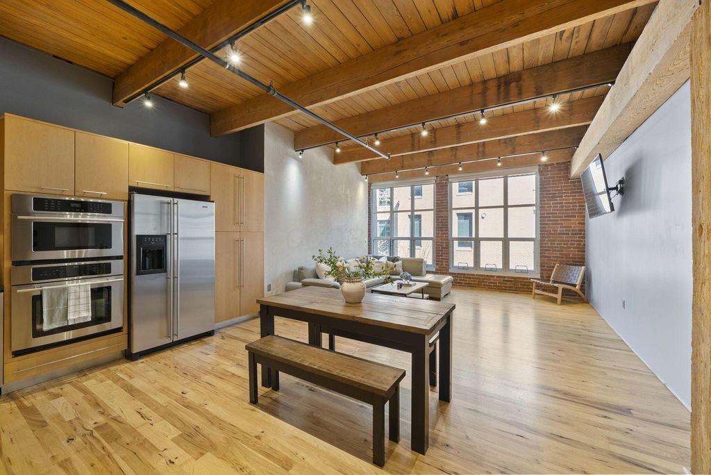 448 W Nationwide Boulevard, 314, Columbus, OH 43215