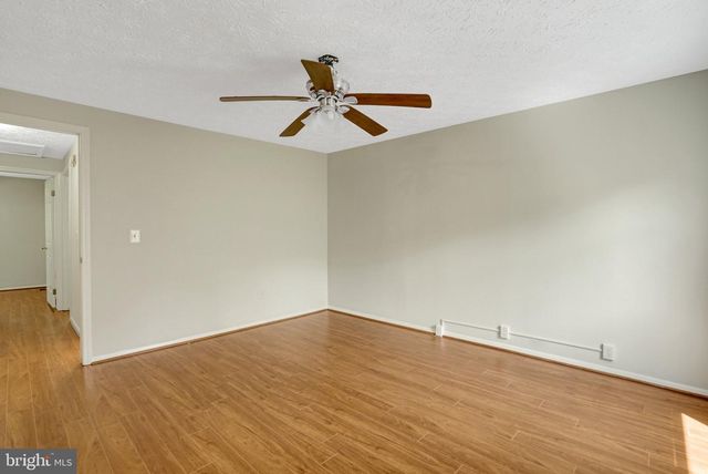 2920 MONTAUK CT, Falls Church, VA 22042