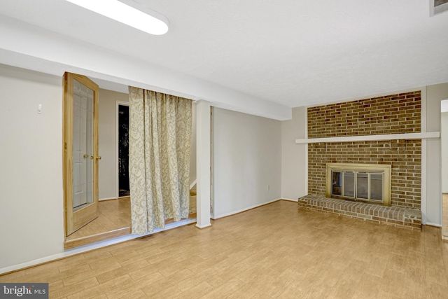 2920 MONTAUK CT, Falls Church, VA 22042