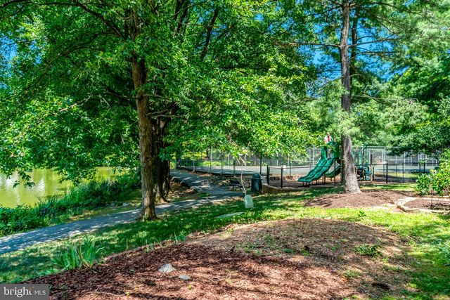 2920 MONTAUK CT, Falls Church, VA 22042