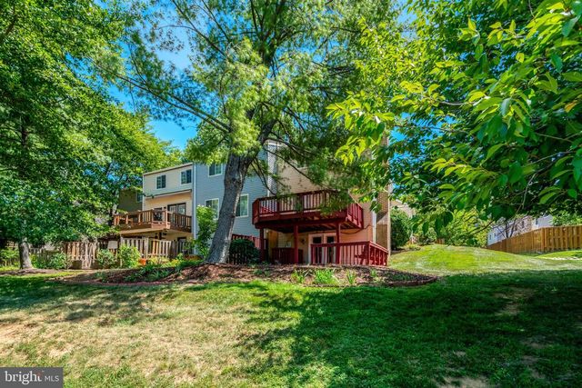2920 MONTAUK CT, Falls Church, VA 22042