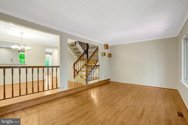 2920 MONTAUK CT, Falls Church, VA 22042