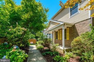 2920 MONTAUK CT, Falls Church, VA 22042